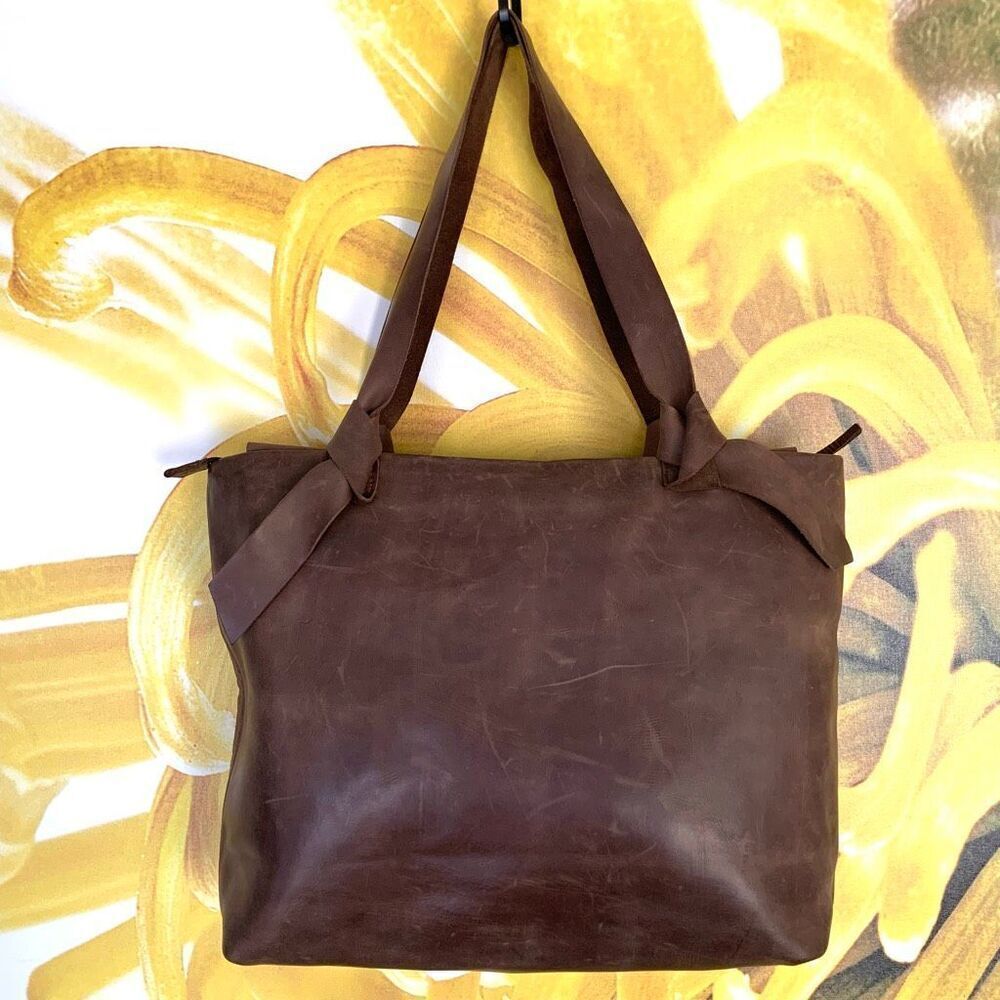 New⨠ARTISAN DistressedāLeather Tote Bag - Picture 2 of 12